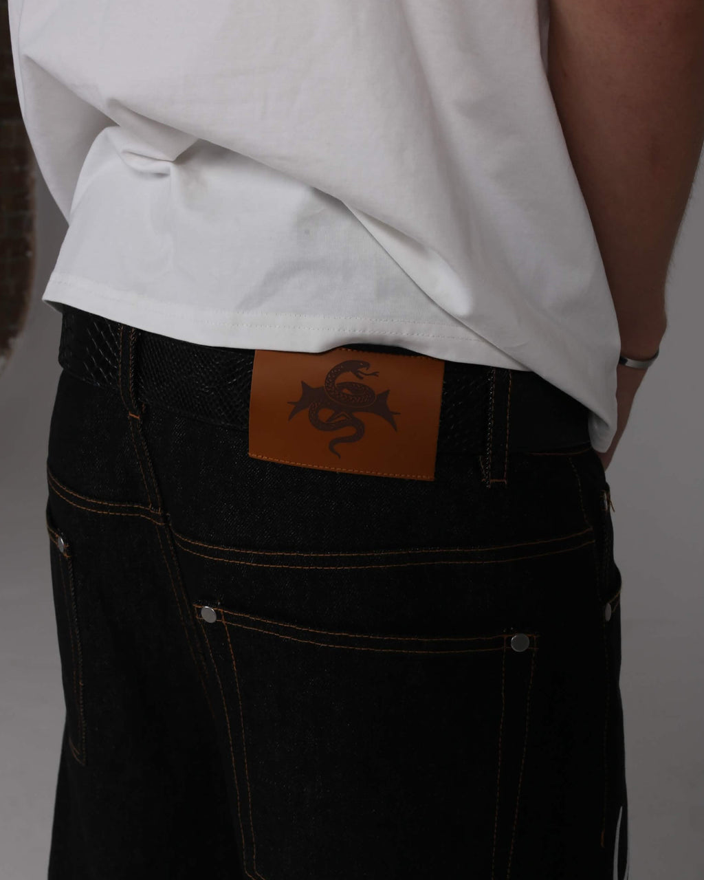 SCRIPT DENIM JORTS V8