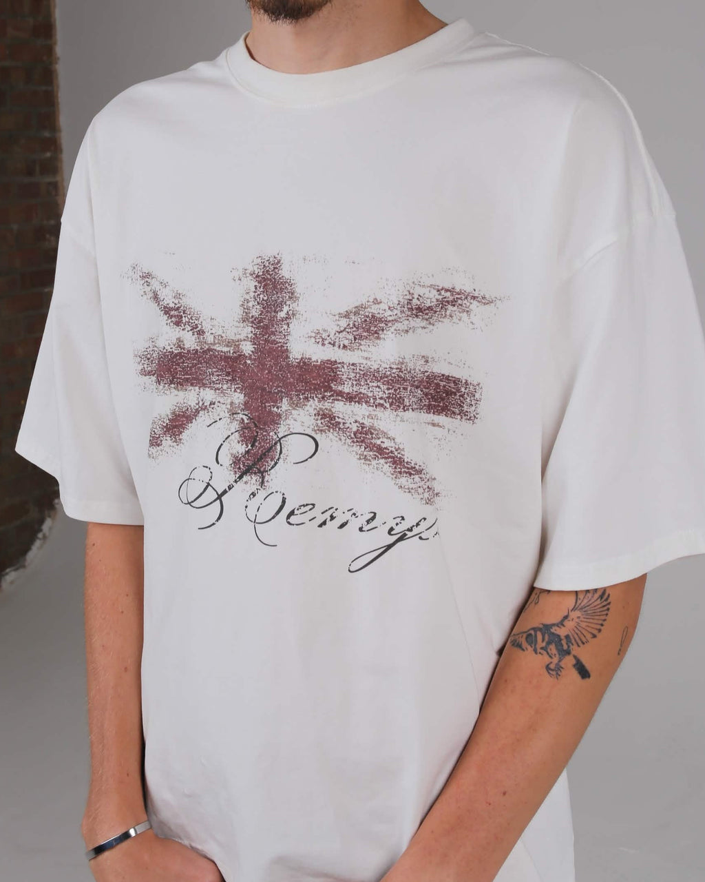 LONDON TEE V8