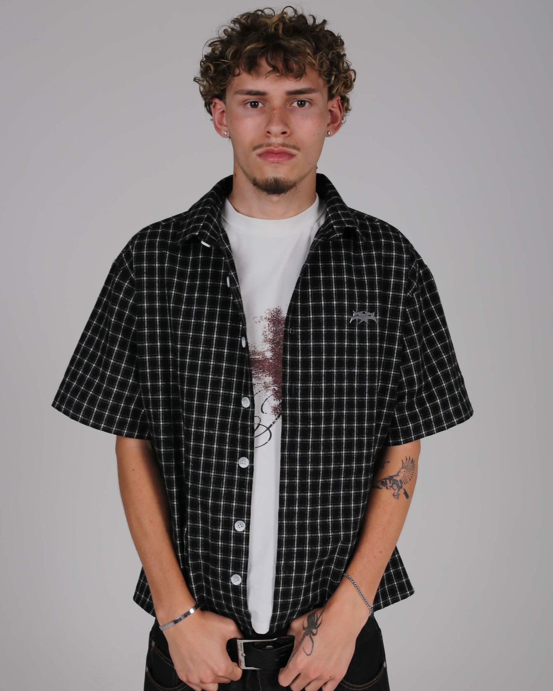 PLAID BUTTON UP V8
