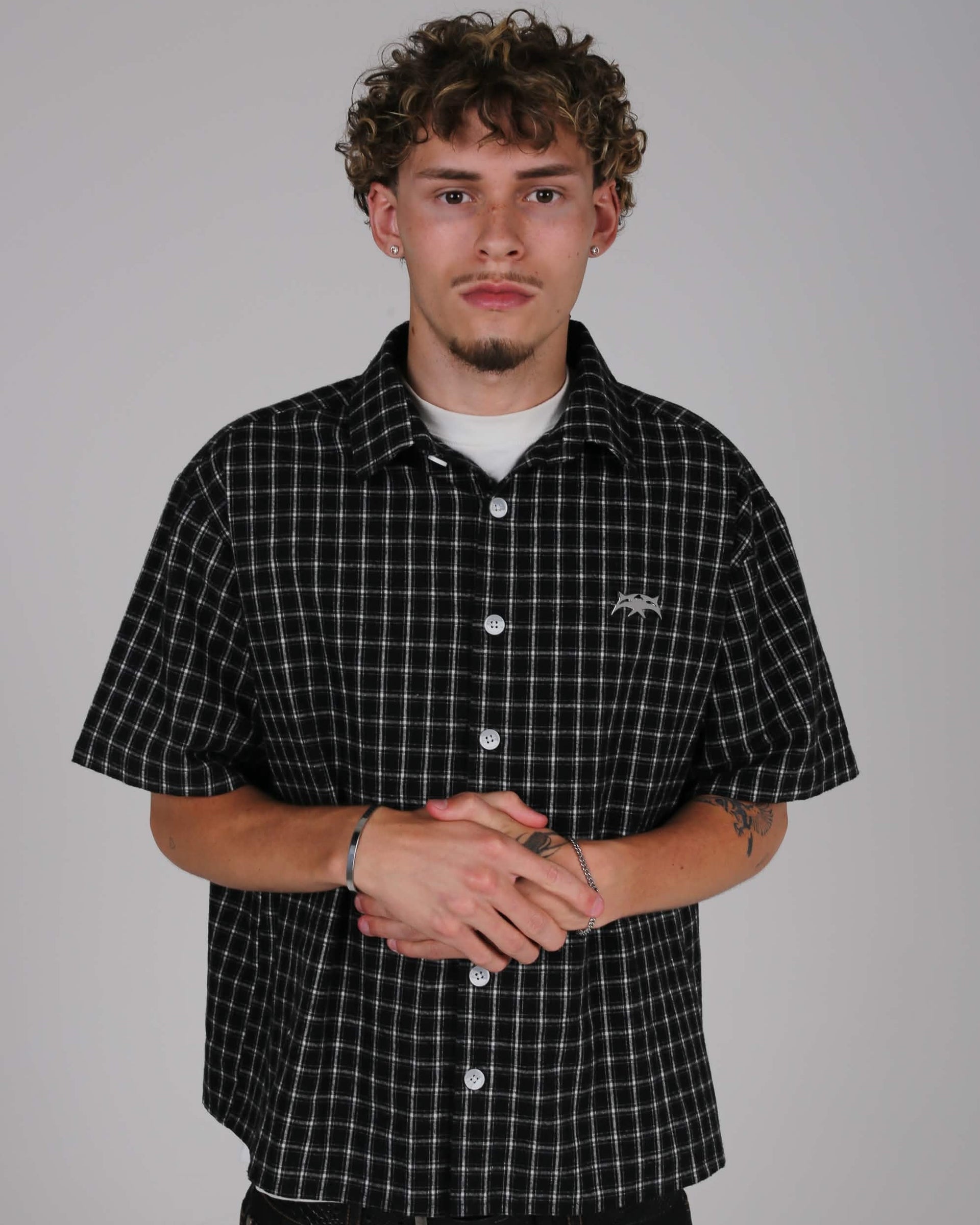 PLAID BUTTON UP V8