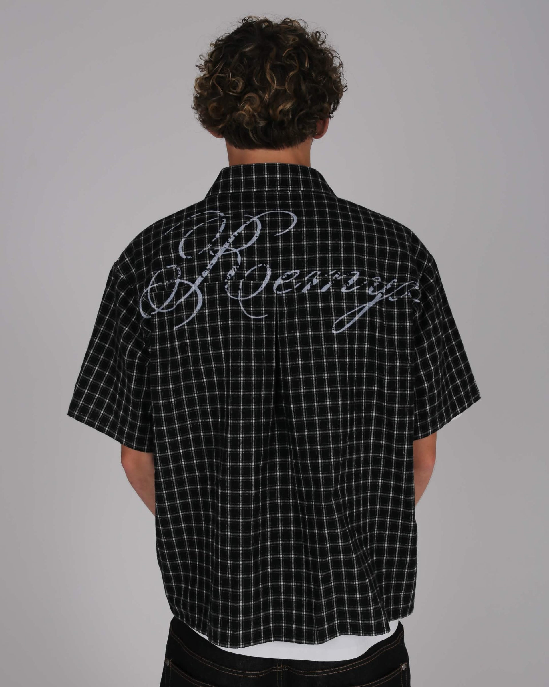 PLAID BUTTON UP V8